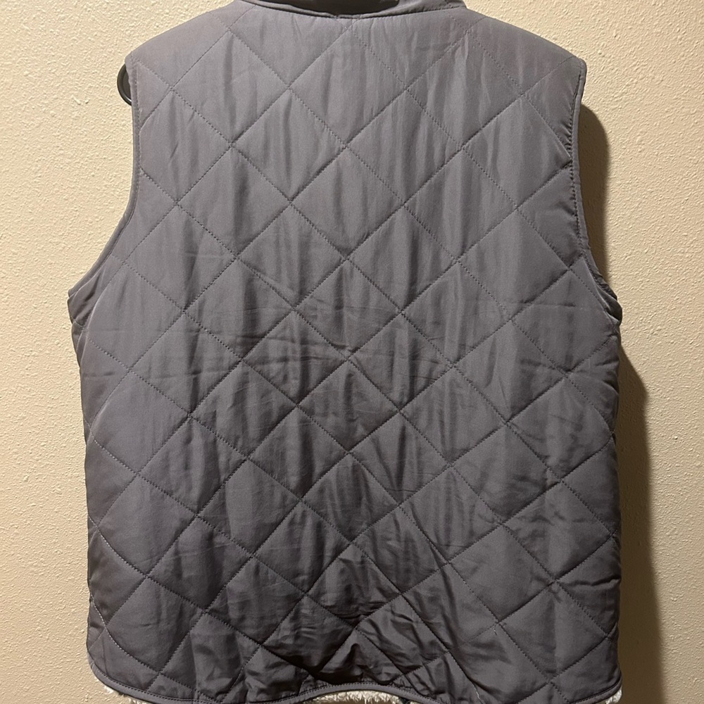 Reversible Thread &‎ Supply Vest - Picture 5 of 5
